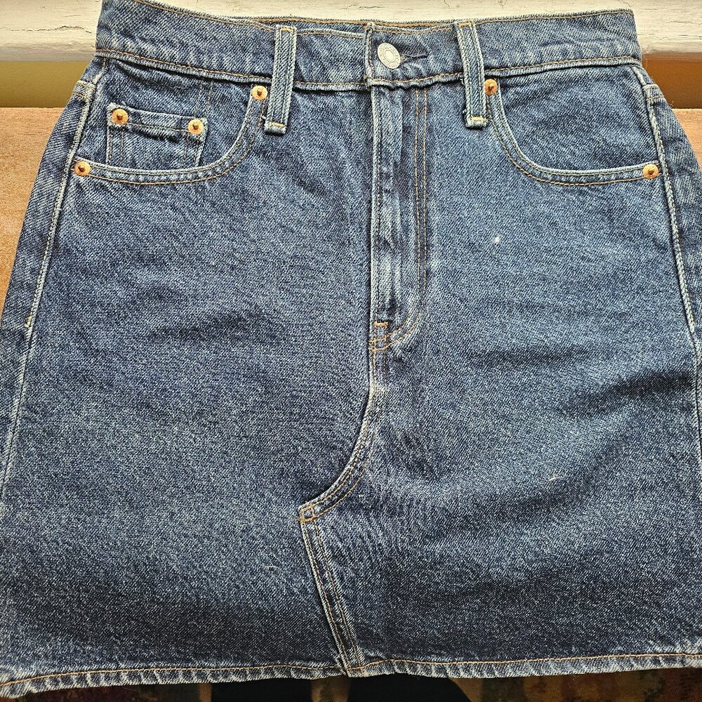 Levi's Denim Skirt 100% Cotton Waist 26